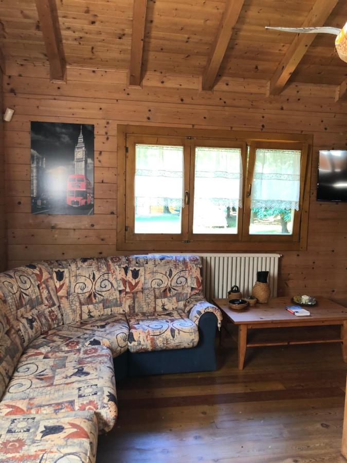 Crevalcore Chalet B&B Laghetti Martina מראה חיצוני תמונה