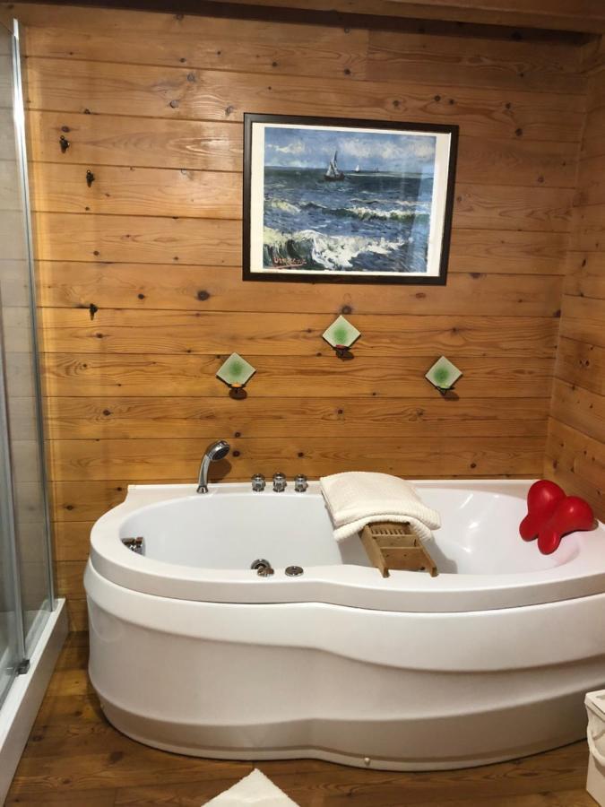 Crevalcore Chalet B&B Laghetti Martina מראה חיצוני תמונה