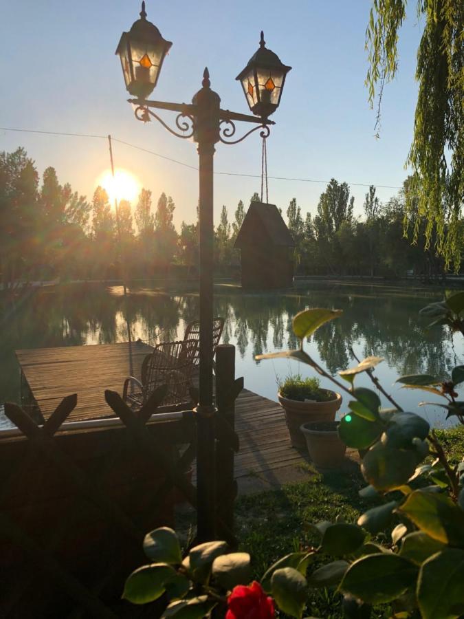 Crevalcore Chalet B&B Laghetti Martina מראה חיצוני תמונה