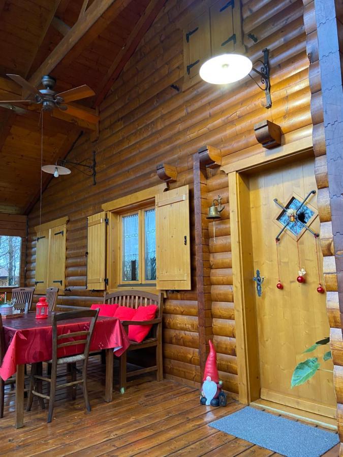 Crevalcore Chalet B&B Laghetti Martina מראה חיצוני תמונה