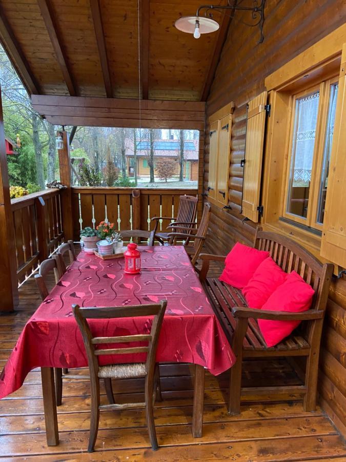 Crevalcore Chalet B&B Laghetti Martina מראה חיצוני תמונה